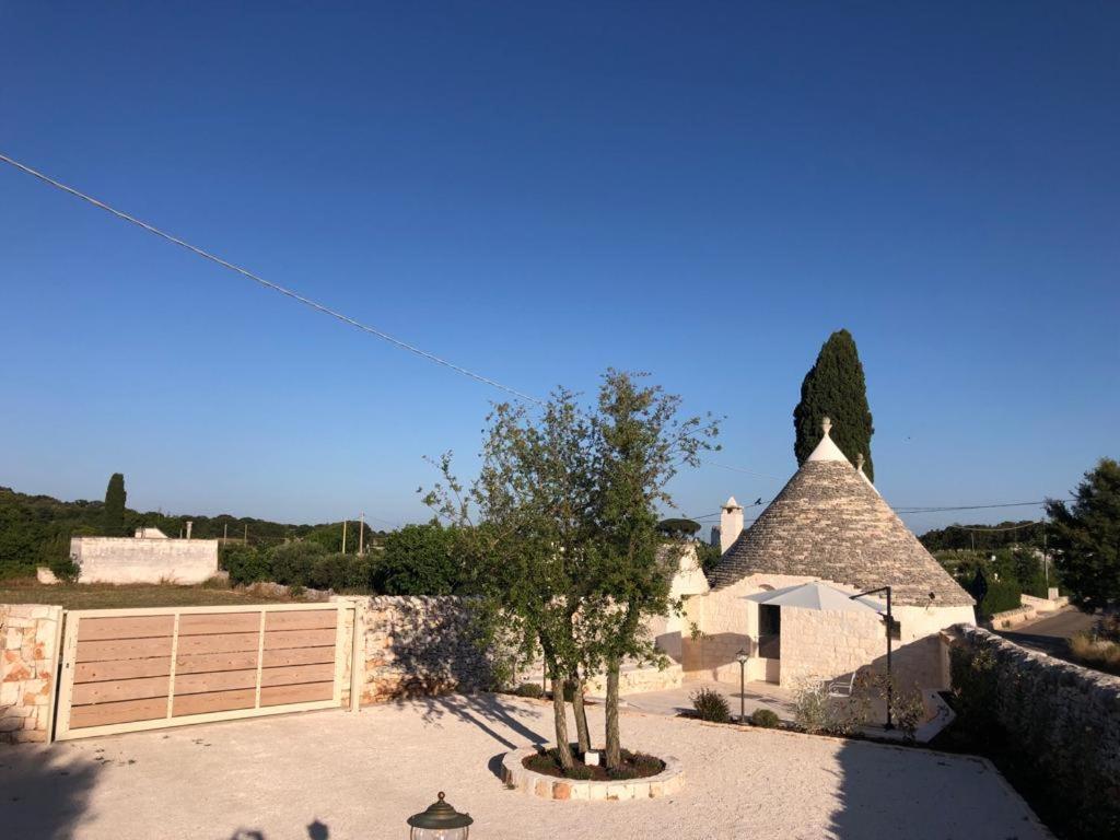 הוילה לוקורוטונדו Trulli Le 2 Nicchie מראה חיצוני תמונה