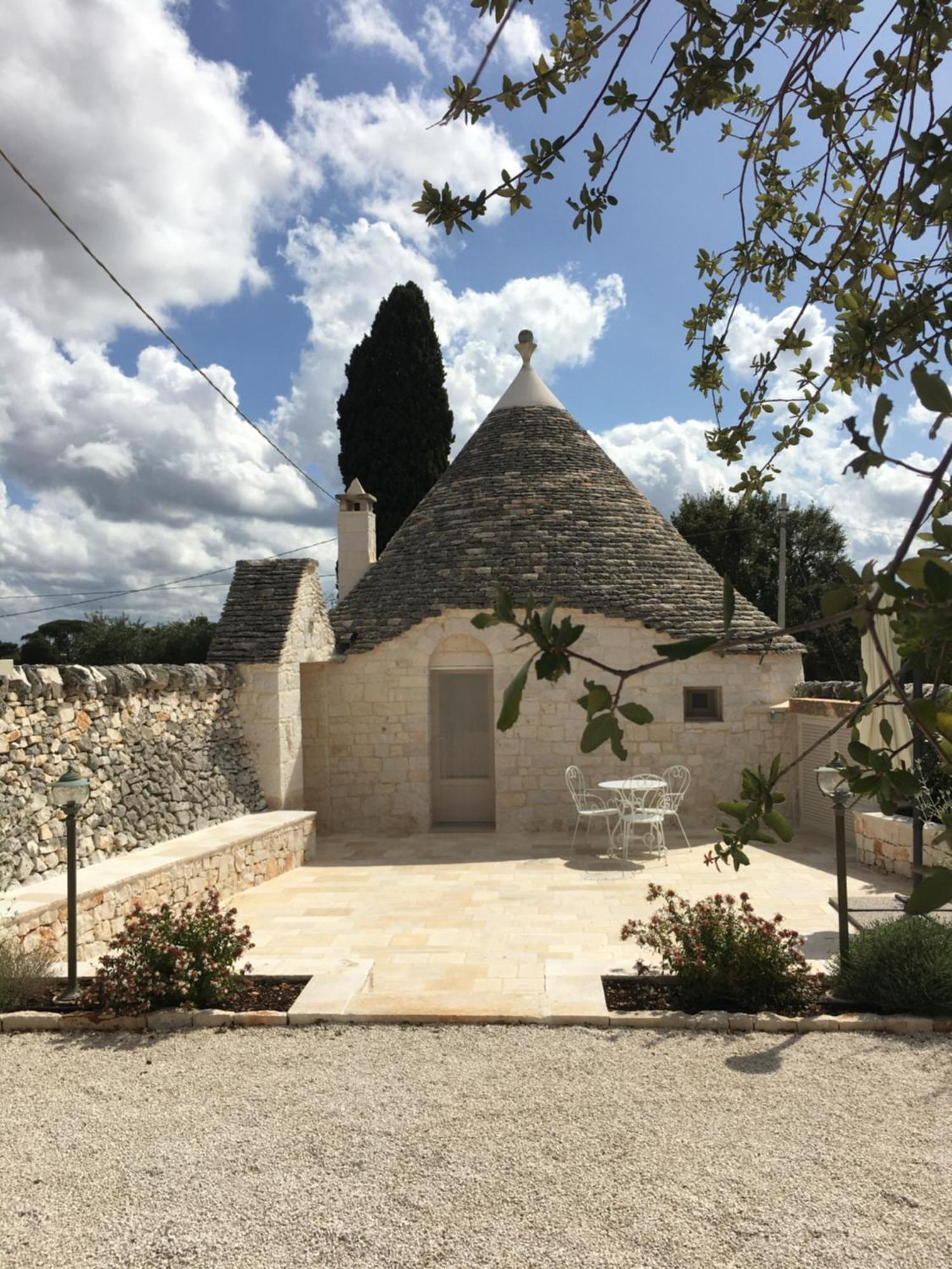 הוילה לוקורוטונדו Trulli Le 2 Nicchie מראה חיצוני תמונה